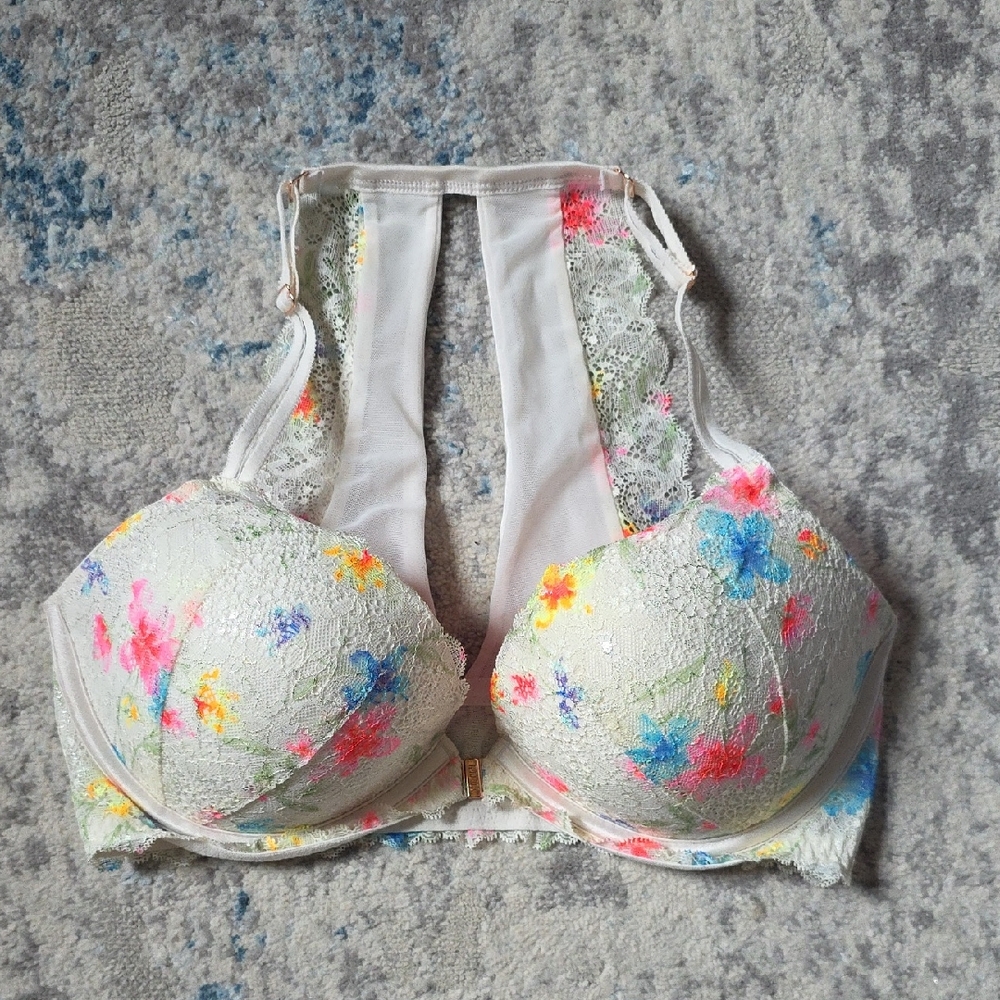 Victoria’s Secret 34DD Date Push-Up Bra Front Clasp High Lace‎ Back Underwire
